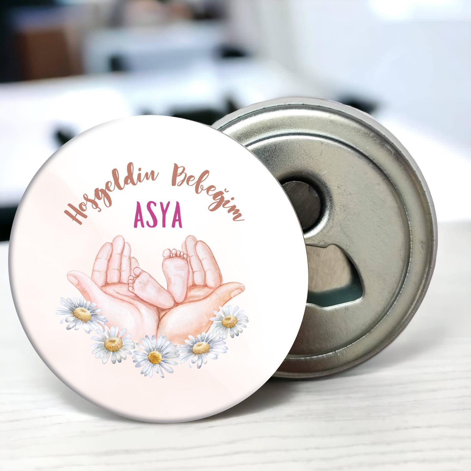 Hoş Geldin Bebek 58 mm Buzdolabına Yapışabilen Açacaklı Metal Magnet (Model 04)