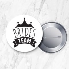 Taç Detaylı Team Bride Nedime İğneli Yaka Rozeti 58 mm (Model No: 06)