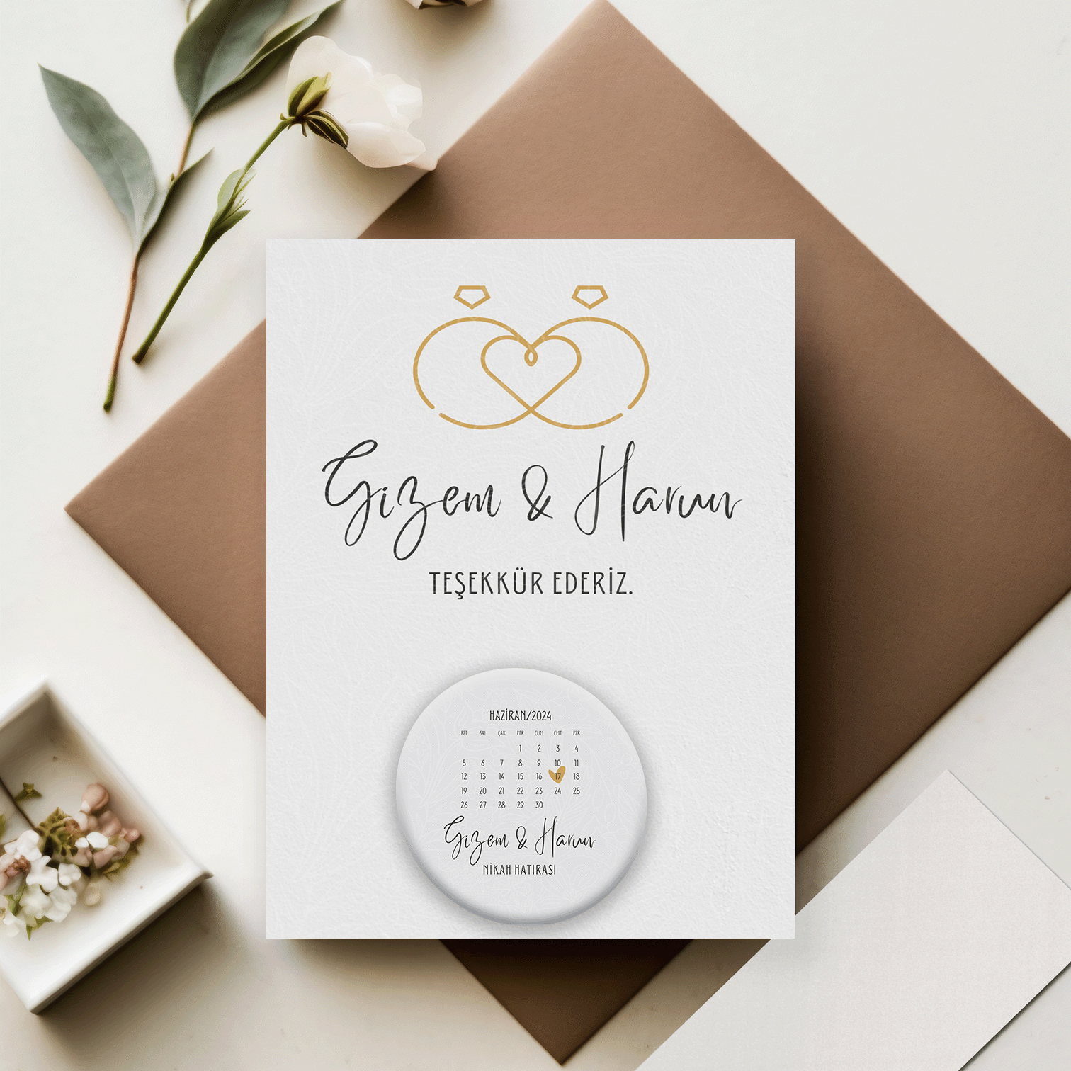 Takvim Detaylı Açacaklı Buzdolabı Magneti Nikah Hediyeliği (Model No: 01) Kartlı Jelatinli