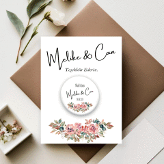 Altta Çiçek Detaylı Açacaklı Buzdolabı Magneti Düğün Hediyeliği (Model No: 02) Kartlı Jelatinli