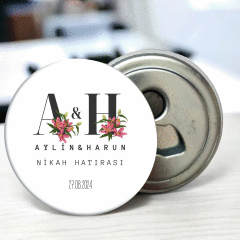 Çiçek İçinde Baş Harfler Detaylı Açacaklı Buzdolabı Magneti Düğün Hediyeliği (Model No: 05) Sadece Magnet (Jelatinli)