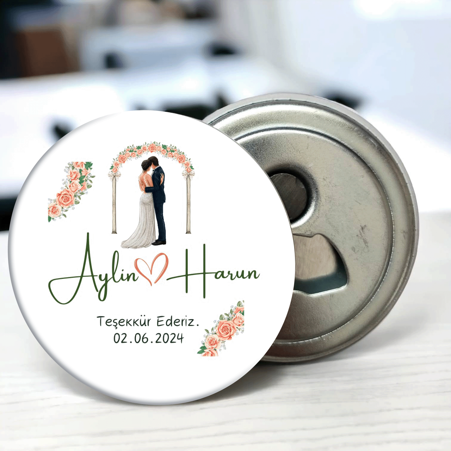 Köşeleri Çiçekli Gelin Damat Detaylı Açacaklı Buzdolabı Magneti Düğün Hediyeliği (Model No: 19) Sadece Magnet (Jelatinli)